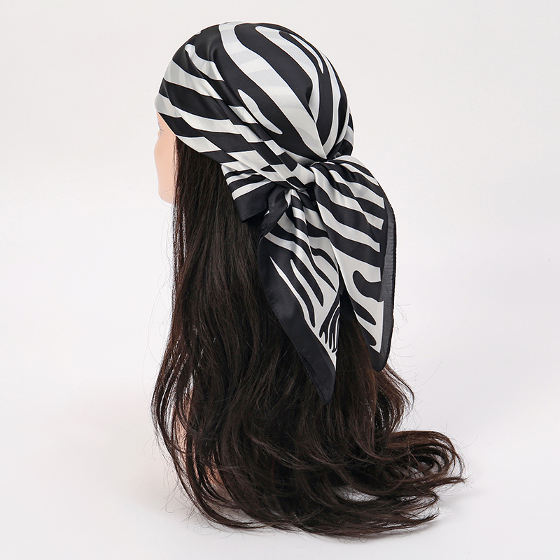 Jilbab Pantai 2025 Syal Sutra  - Silk Tie Striped ulasan dan harga