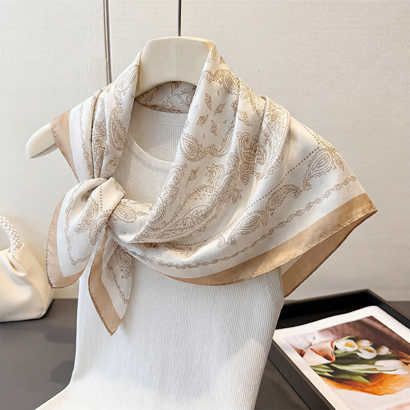 Syal Persegi Motif Paisley Bei - Silk Neck Scarf ulasan dan harga